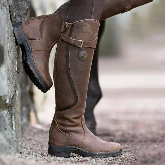 Women's knee-high riding boots with decorative buckle and lug sole – Dark Brown