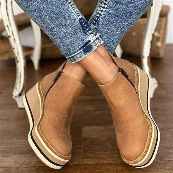 Women's suede slip-on Chelsea boots with platform sole