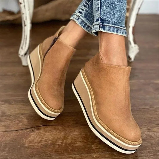 Women's suede slip-on Chelsea boots with platform sole – Khaki