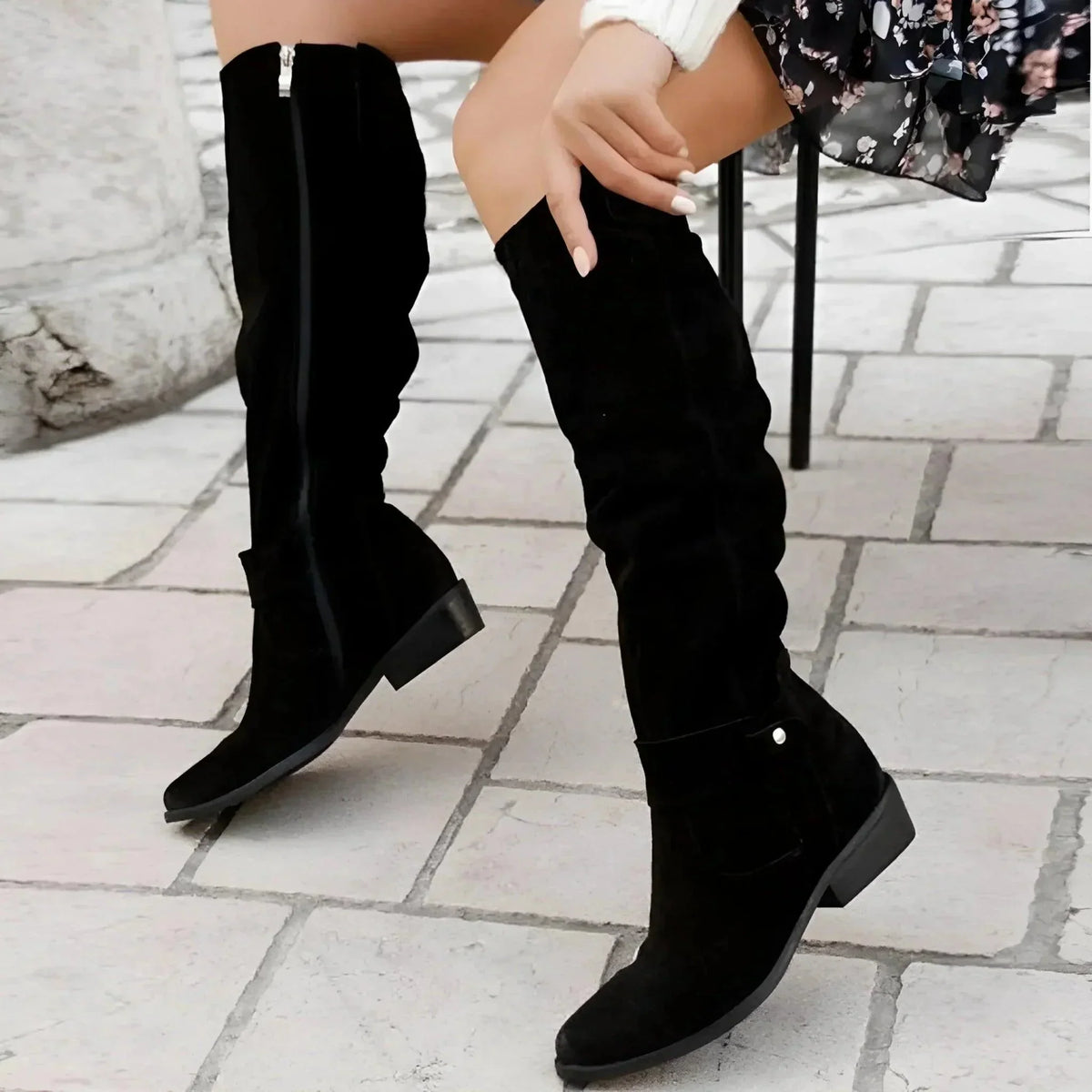 Women's suede slouchy pointed-toe knee-high boots with side zipper – Black